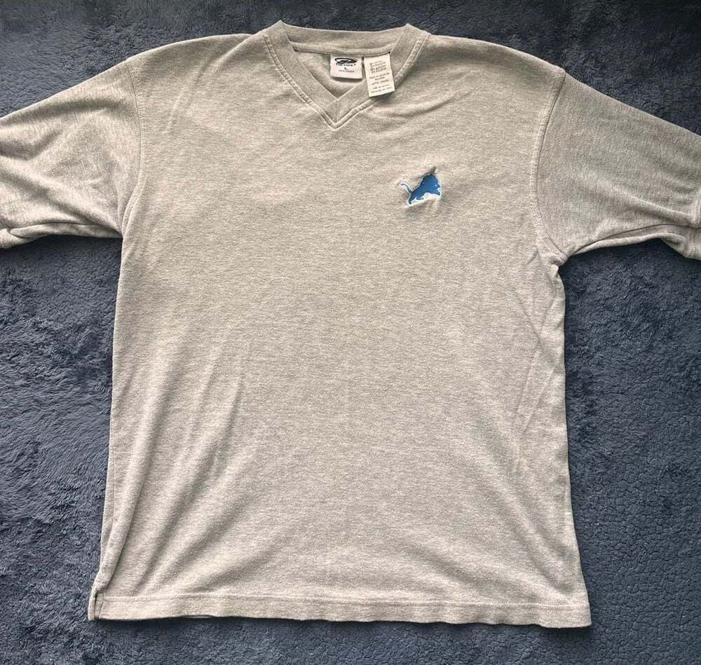 Vintage Y2K The Edge NFL Detroit Lions Grey V-Neck Embroidered Logo T-Shirt